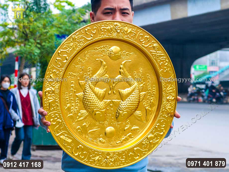 Bề mặt vật phẩm được mạ v&agrave;ng 24K chuẩn v&ocirc; c&ugrave;ng sang trọng